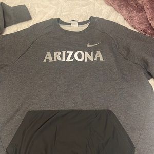 Nike oversized sweatshirt